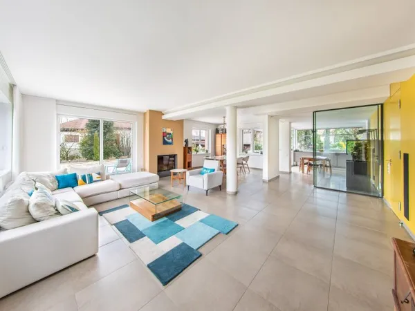 Maison 6 pièces 219 m²