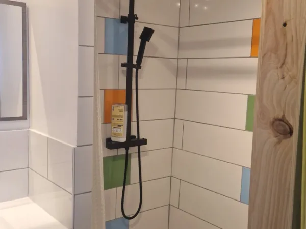 Maison avec activité d'hébergement à vendre 6 pièces DORNAS (07)