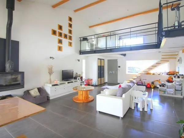 Maison 5 pièces 192 m²