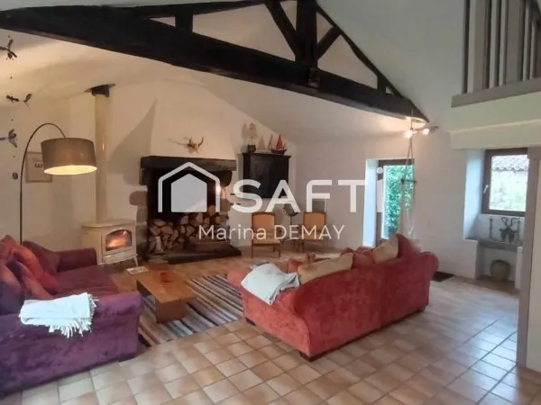 Rare! maison de caractere+ 300m2 sur 15000m2