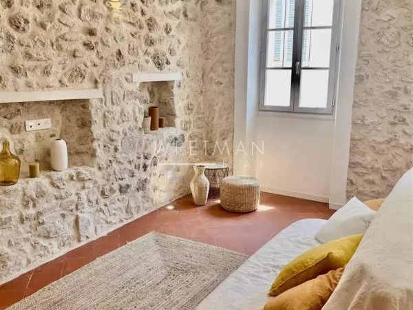 Appartement de 36 m² entièrement remis à neuf - Le Cannet