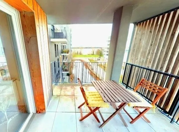 T3 - 62,24m2 - Terrasse vue lac ,Place Parking privative , Ascenseur.