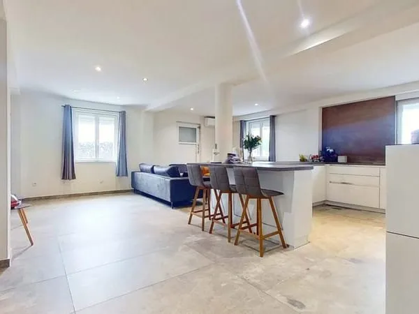 Maison de 140 m2 dont 120m2 habitables