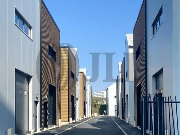 Local d'activité 3903 m²