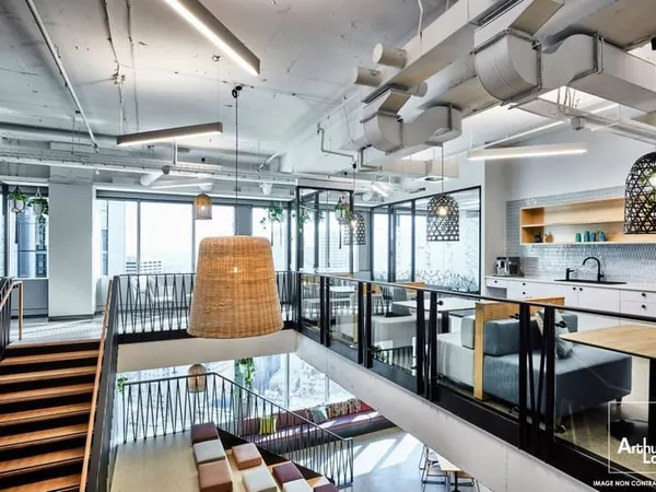 Bureaux 700 m²