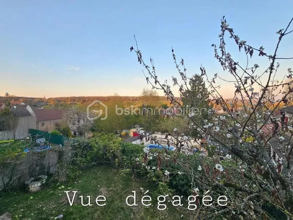 Pavillon 2 logements possible non mitoyen terrain 420m²