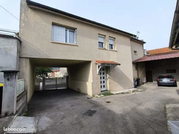 Immeuble 5 pièces 144 m²