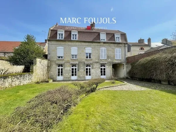 Hôtel particulier Xviii ème- Coeur de ville - Idéal projet de réhabilitation