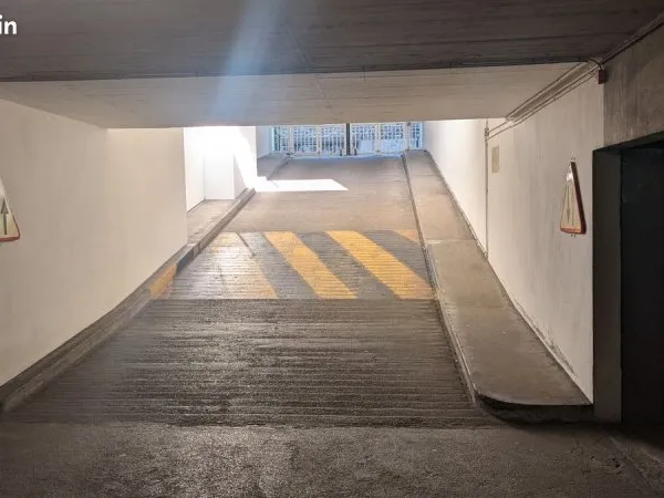 Place de parking, Paris 20ème/11ème