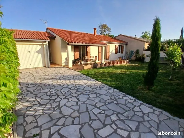 Pavillon plain-pieds 3 chambres grand terrain