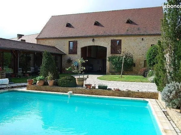 Ferme 14 pièces 243 m²
