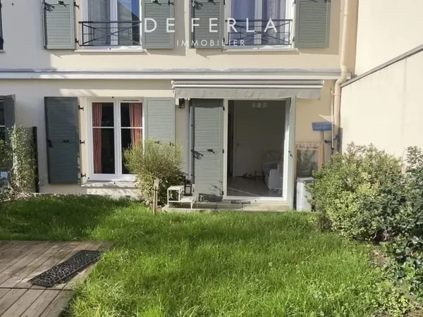 SOISY-SOUS-MONTMORENCY : APPARTEMENT TRAVERSANT AVEC DEUX JARDINS - PROCHE ENGHIEN