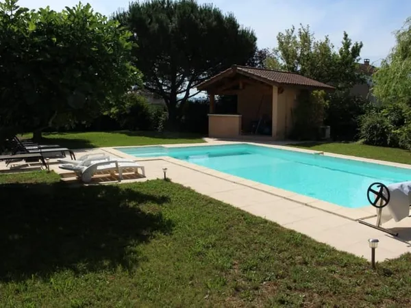 Maison Roussillon 6 pièce(s) 220 m2