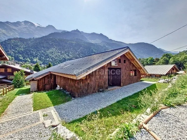 Les Contamines-Montjoie - Appartement 4 pièces 86 m² + mezzanines 13 m² dans ferme authentique rénov