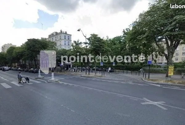 Commerce cadeaux/fleurs 150 m²