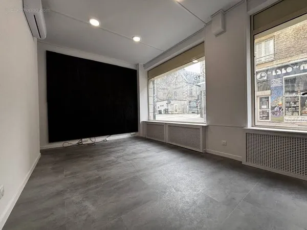 Commerce 4 pièces 75 m²
