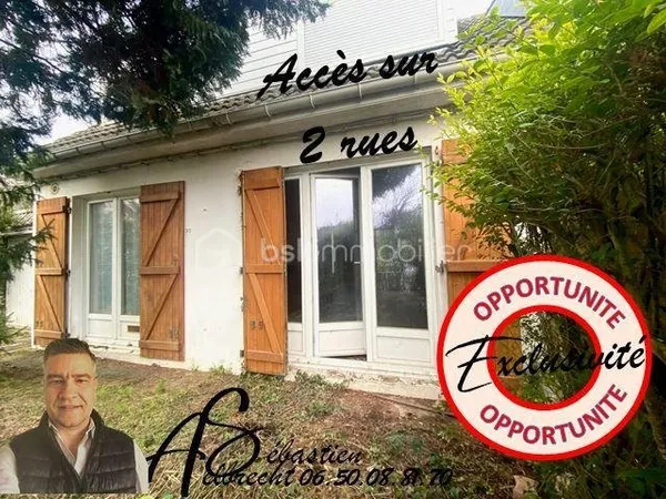 EN IMPASSE - MAISON DE RESIDENCE AVEC 1 MITOYENNETE ET GARAGE