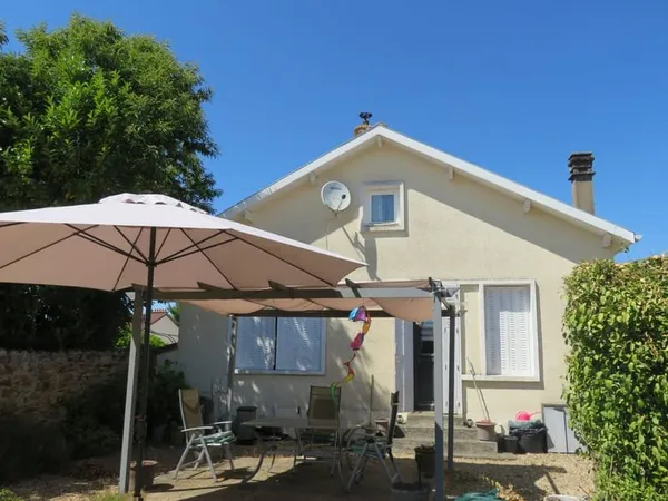 Maison de bourg rénovée avec jardin