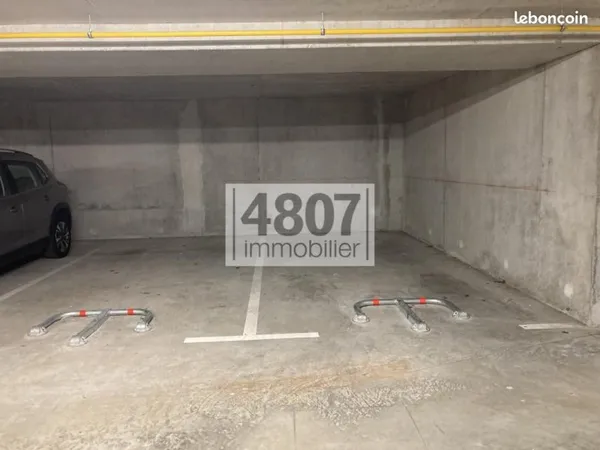 Parking 14 m² Annecy