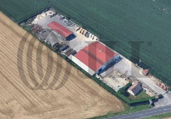 Local d'activité 1200 m²