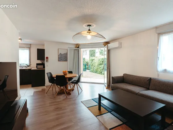 SAINT JORY Appartement T3 64 m² en rez-de-jardin avec terrasse, jardin et 2 parkings
