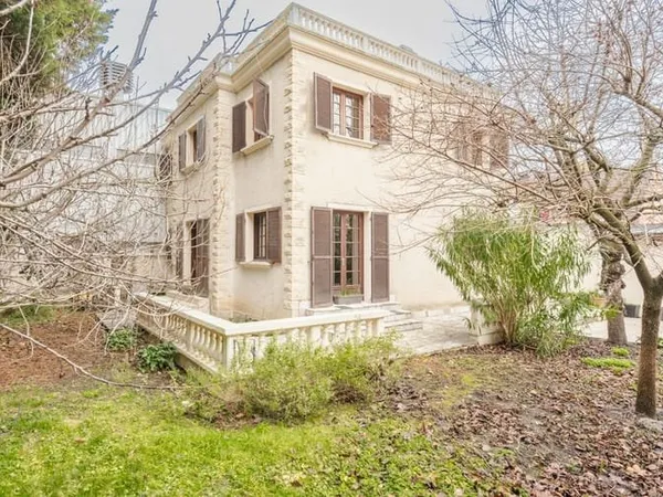 Maison 5 pièces 136 m²