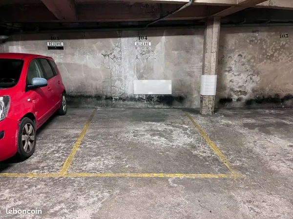 Stationnement Location Paris   220€