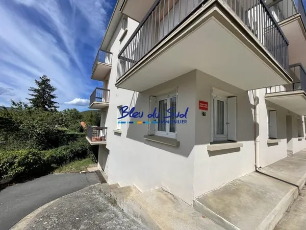 Appartement loué avec place de parking sécurisé sous résiden