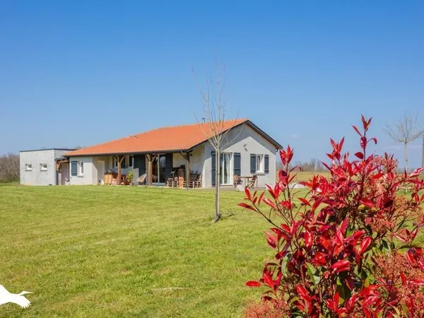 Villa de 5 pièces principales