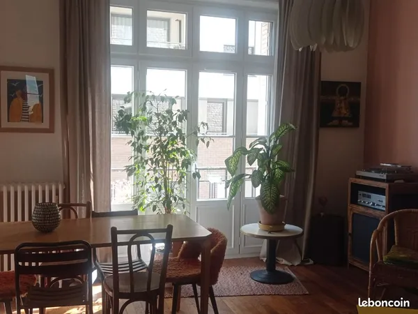 Vend bel appartement entièrement rénové
