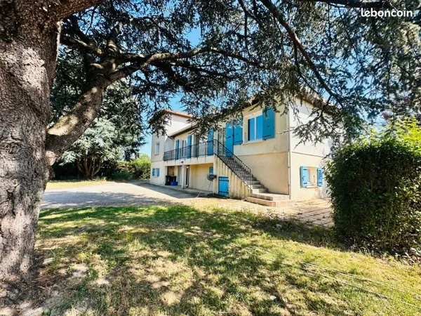 Maison Familiale - VIVIERS-LES-MONTAGNES (plateau)