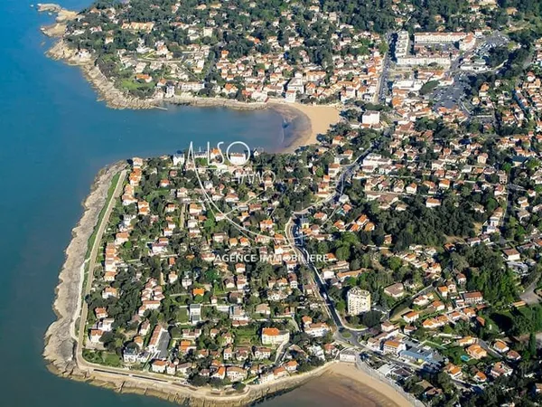 TRES RARE ! MURS COMMERCIAUX ST PALAIS SUR MER !