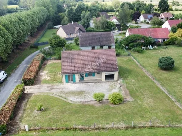 Maison située au sud LOUHANS et ses 157 arcades, proche de l'autoroute A39 et de l'A6
