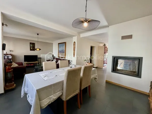 Maison 8 pièces 170 m²