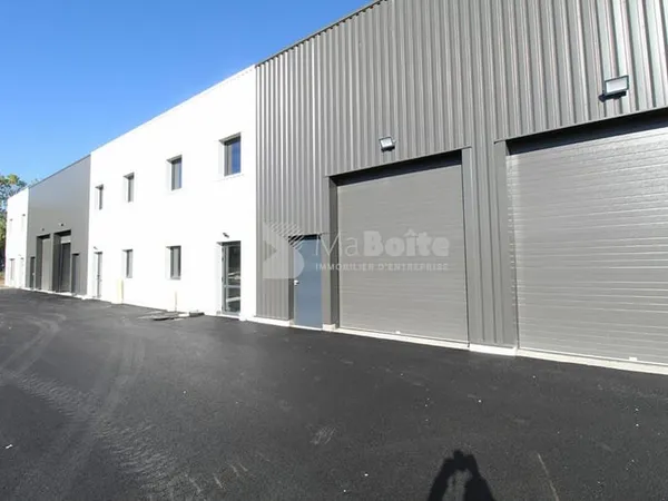 RIORGES - Local d'activité neuf de 170 m²