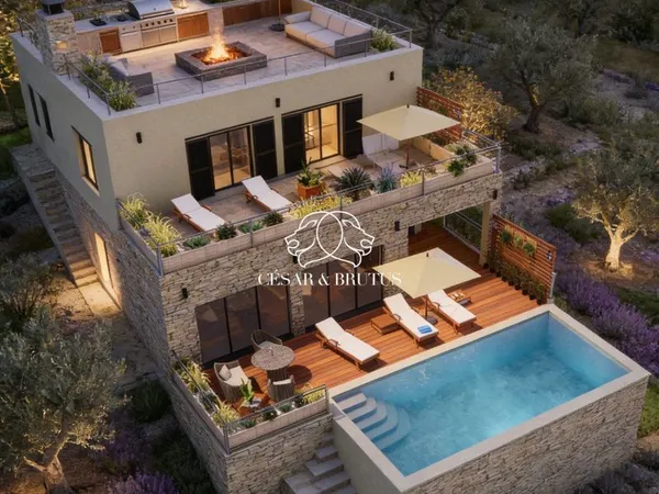 Villa 5 pièces 215 m²