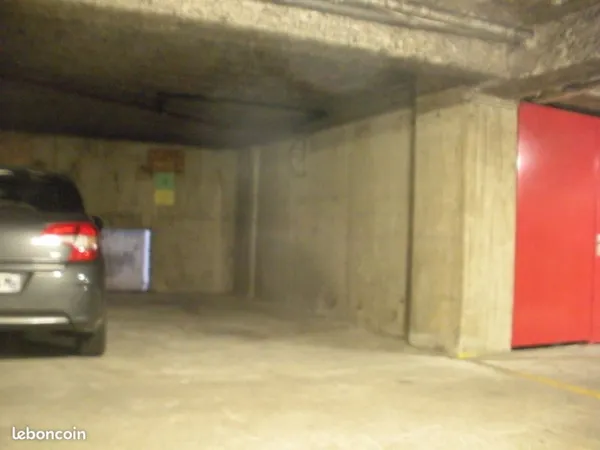 Parking en sous sol sécurisé Part Dieu Gare