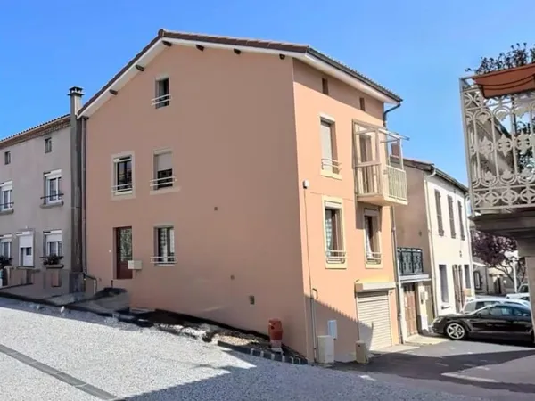Maison de ville garage