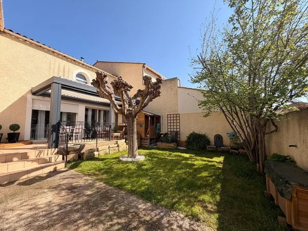 GENERAC Magnifique maison de 158m2 4 pièces avec jardin et g