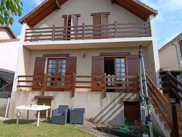 Immobilier de luxe : maison à acheter à Carrières-Sur-Seine