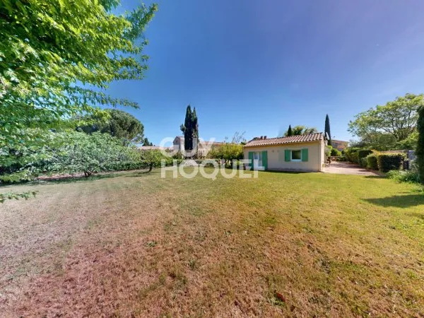 Maison à vendre à Saint Victor la Coste - 4 pièces avec jardin