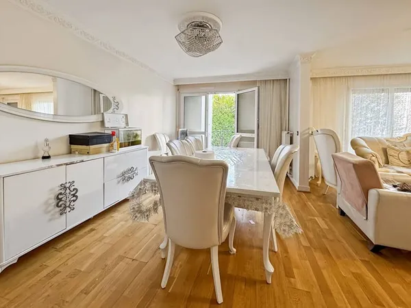 Appartement 6 pièces 111 m²
