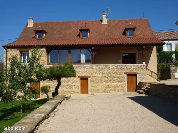 Maison a louer en clunysois