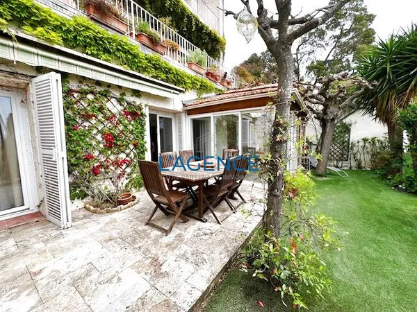Exceptionnel Chateaubriand grand T4 de 115 m2 avec jardin au