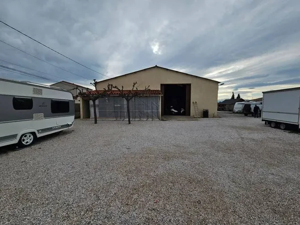 Terrain 2237 m²