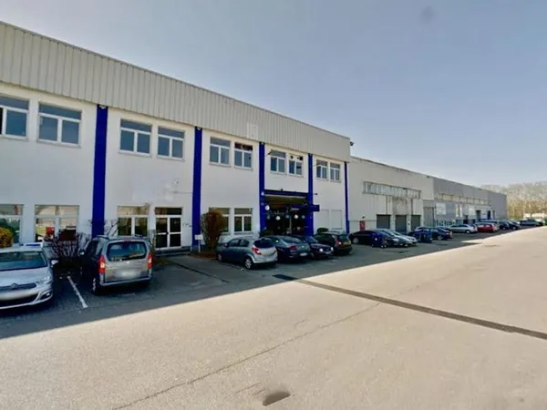 Local professionnel 500 m²