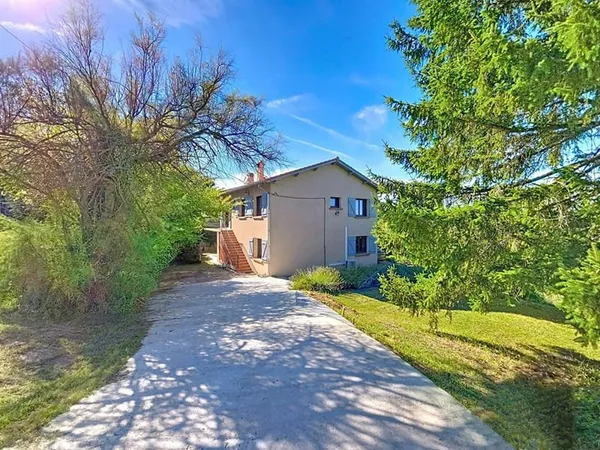 Maison 7 pièces 158 m²