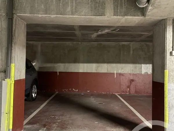 Parking 14 m²