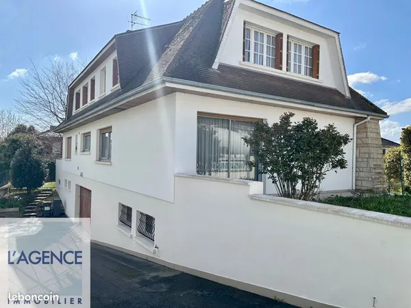 Maison 7 pièces 200 m²