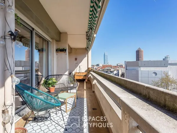 Rénovation avec terrasse et vue dominante